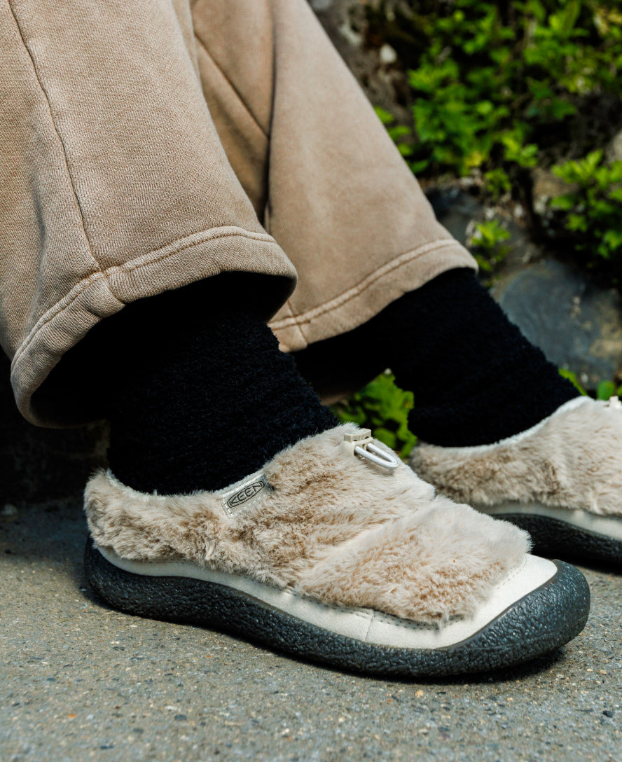 Keen Women's Howser III Slide | Silver Lining/Canteen