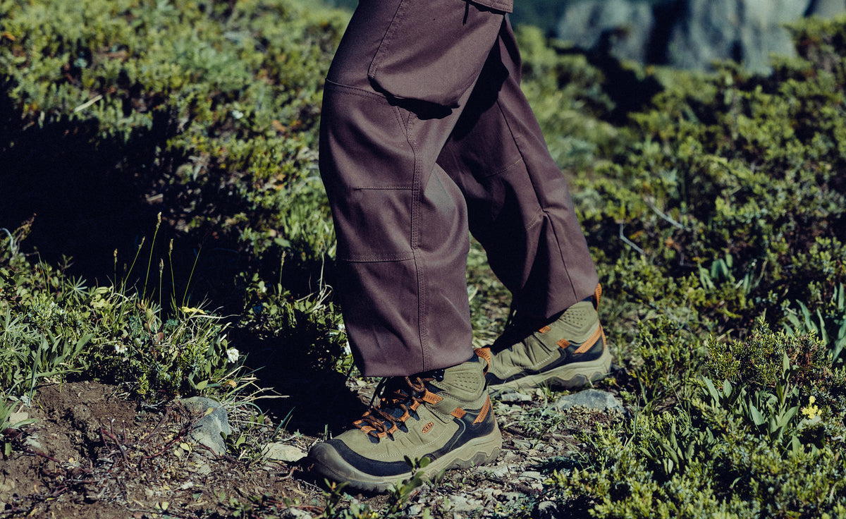 Keen Men's Targhee IV Waterproof Hiking Boot | Sea Turtle/Roasted Pecan