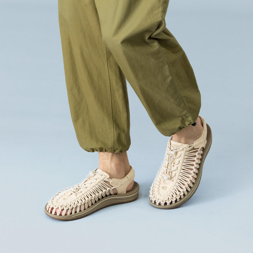 Keen Men's UNEEK Sneaker | White Cap/Cornstalk