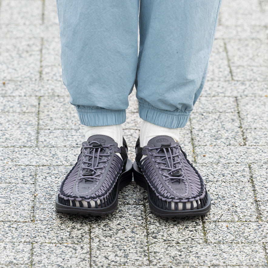 Keen Men's UNEEK Sneaker | Magnet/Steel Grey