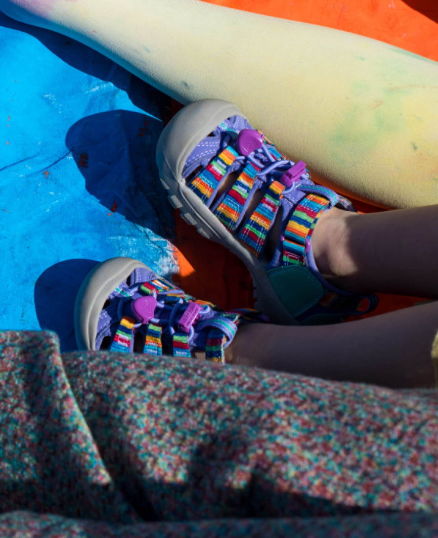 Keen Little Kids' Newport H2 Sandal X Iro To Ikiru Wo Tukuru Fuku | Iro To Ikiru Wo Tukuru Fuku