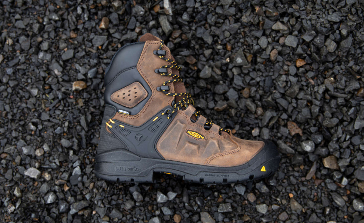Keen Men's Dover 8" Waterproof Boot (Carbon Toe) | Dark Earth/Black
