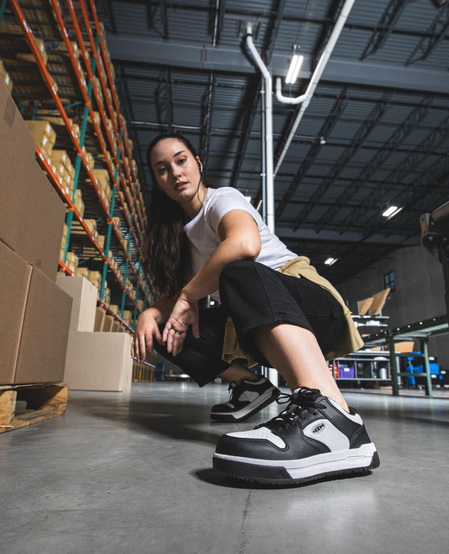 Keen Women's Overton Work Shoe (Carbon Toe) | Toadstool/Star White