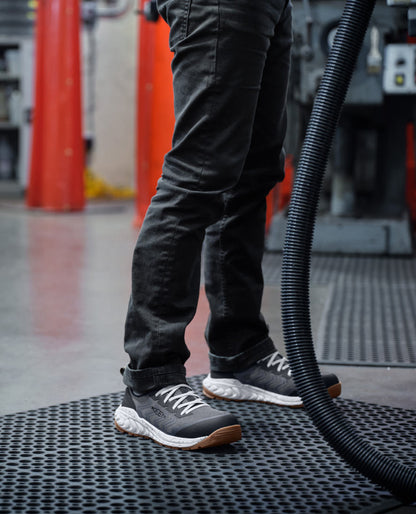 Keen Men's Arvada Shift Work Sneaker (Carbon Toe) | Steel Grey/Gum