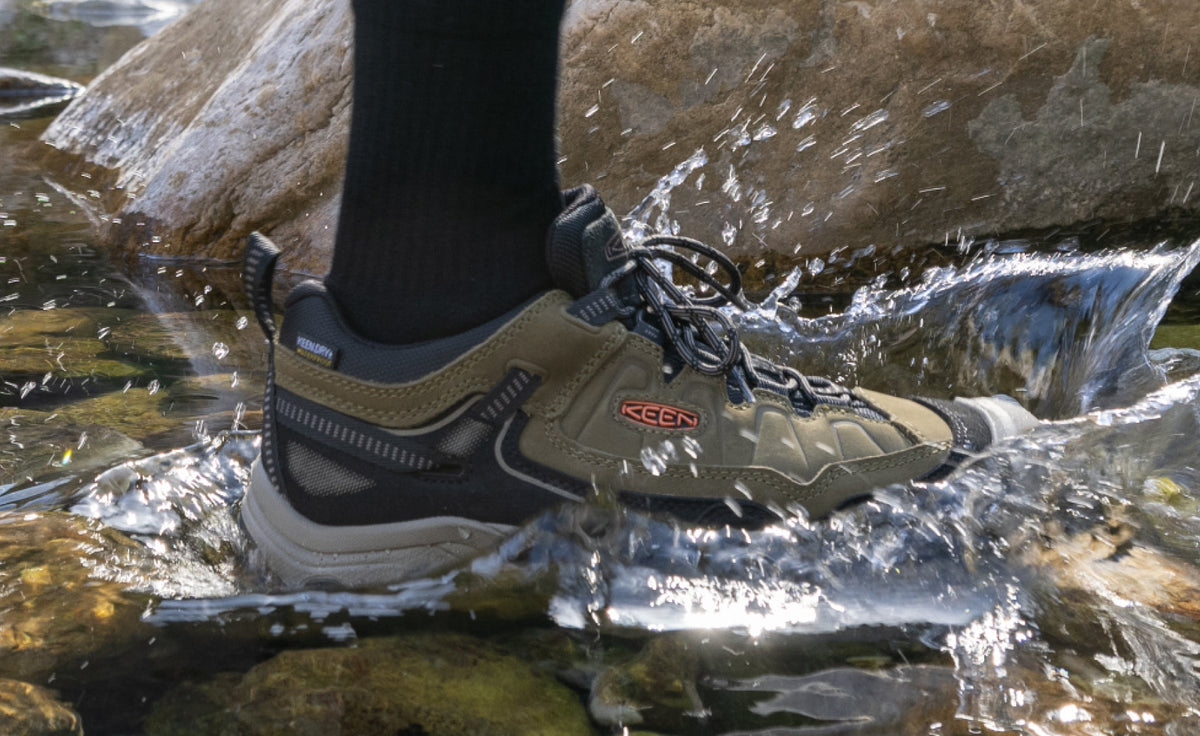 Keen Men's Targhee IV Wide Waterproof Hiking Shoe | Sea Turtle/Roasted Pecan