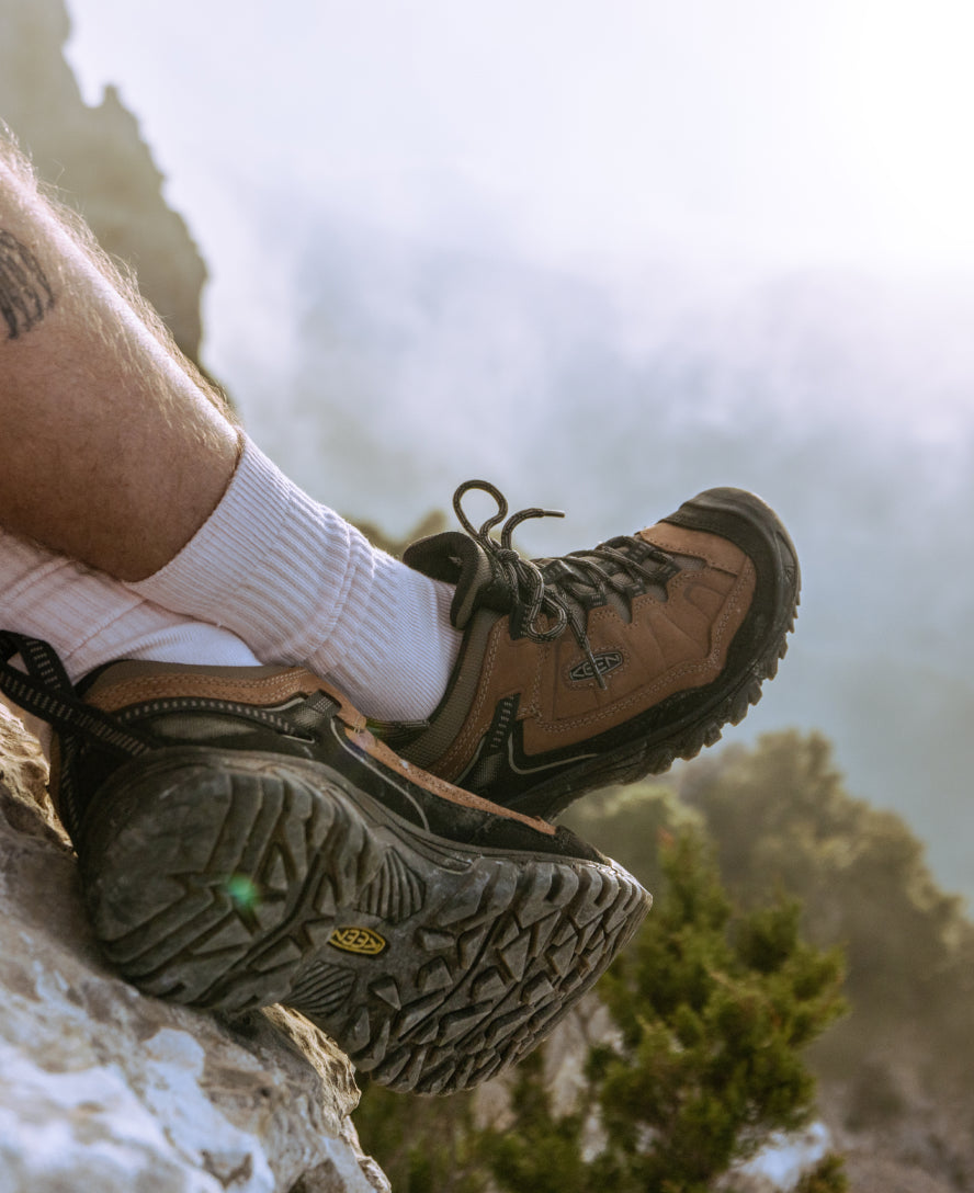 Keen Men's Targhee IV Waterproof Hiking Shoe | Bison/Black