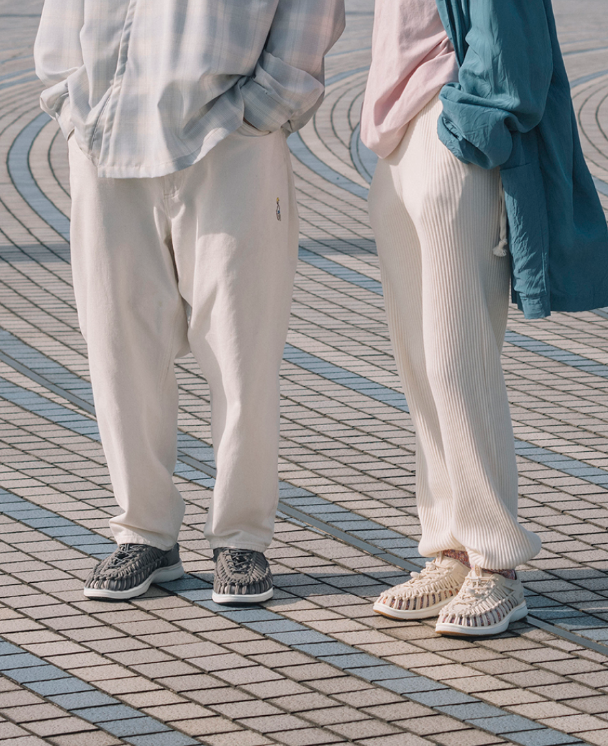 Keen Men's UNEEK O3 Sneaker Sandal | Birch/Star White